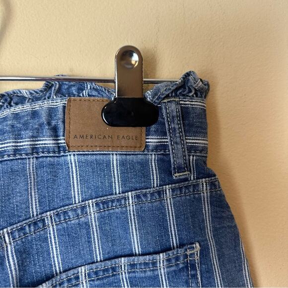 American Eagle Pinstripe High Rise Paper Bag Denim Jean Shorts Women’s Size 2 - Picture 3 of 11